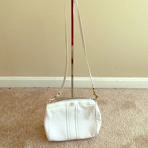 White vintage Gucci crossbody bag